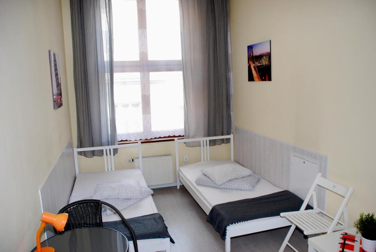 Hostel Kamienica Rynek 7 Katowice Exterior photo
